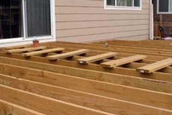 deck2_12728FA97-CF1A-68F2-F006-4D336D347CF2.jpg